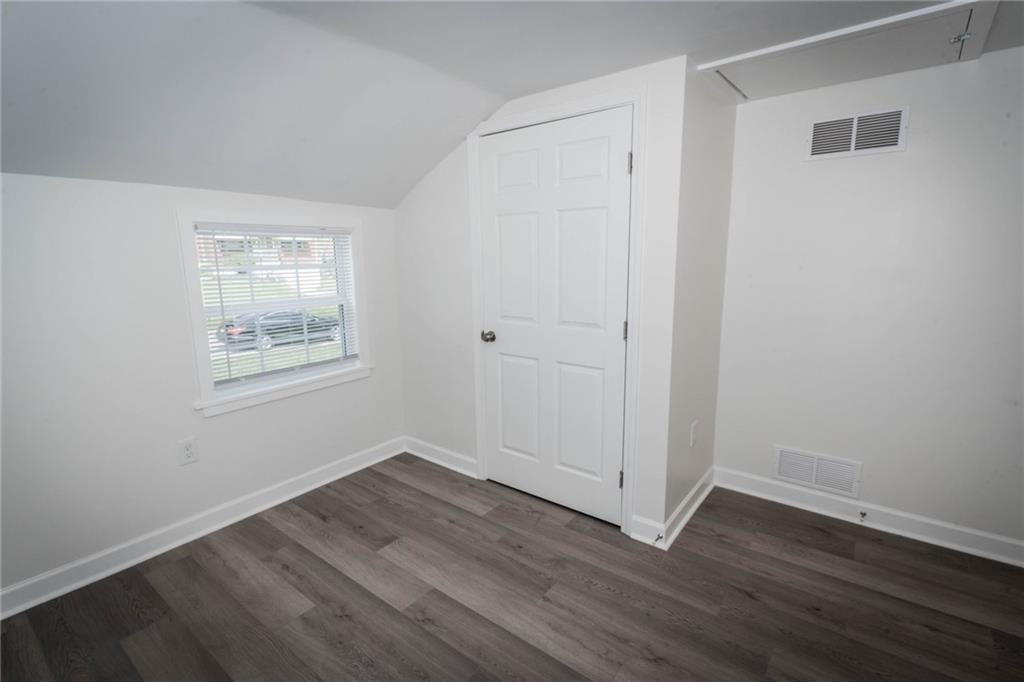 2395 Rose Garden Road Pittsburgh, PA 15220 - Photo 31 of 34 Gallery Image 31