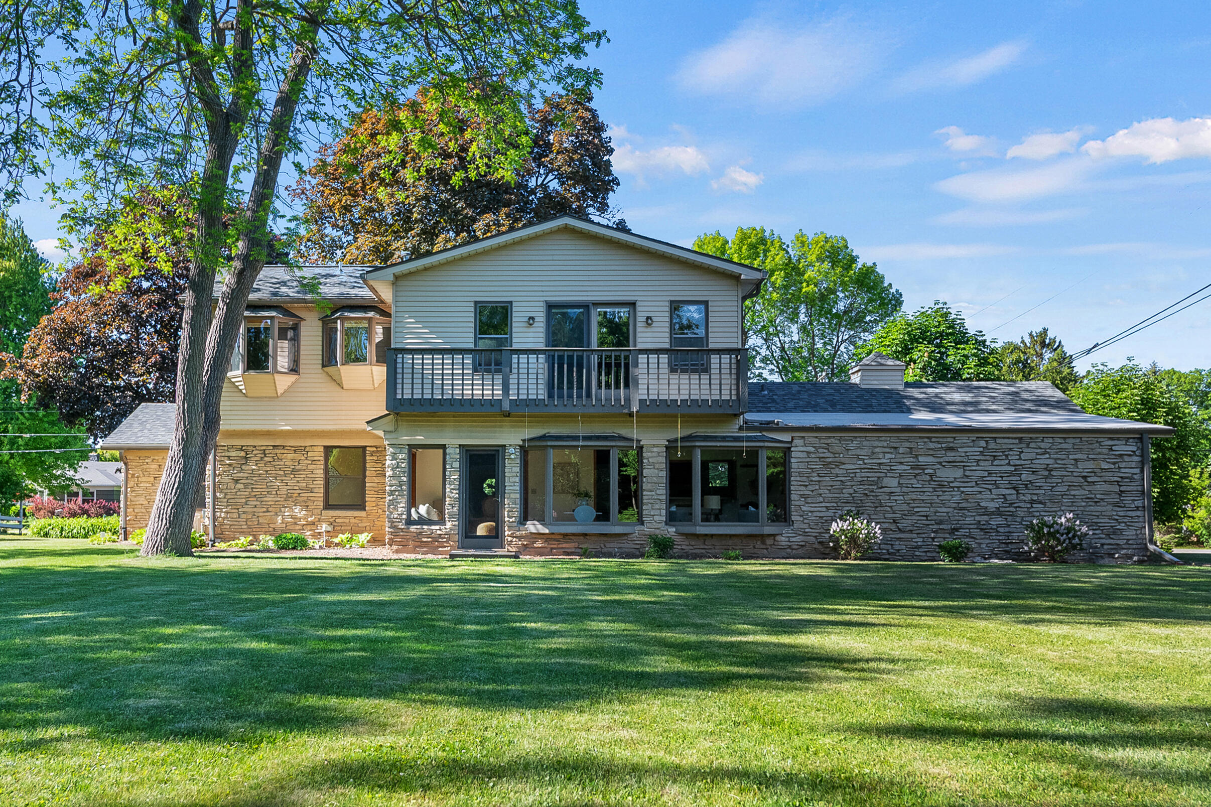 115 West Green Tree Road Glendale, WI 53217 - Photo 52 of 56 Back of House