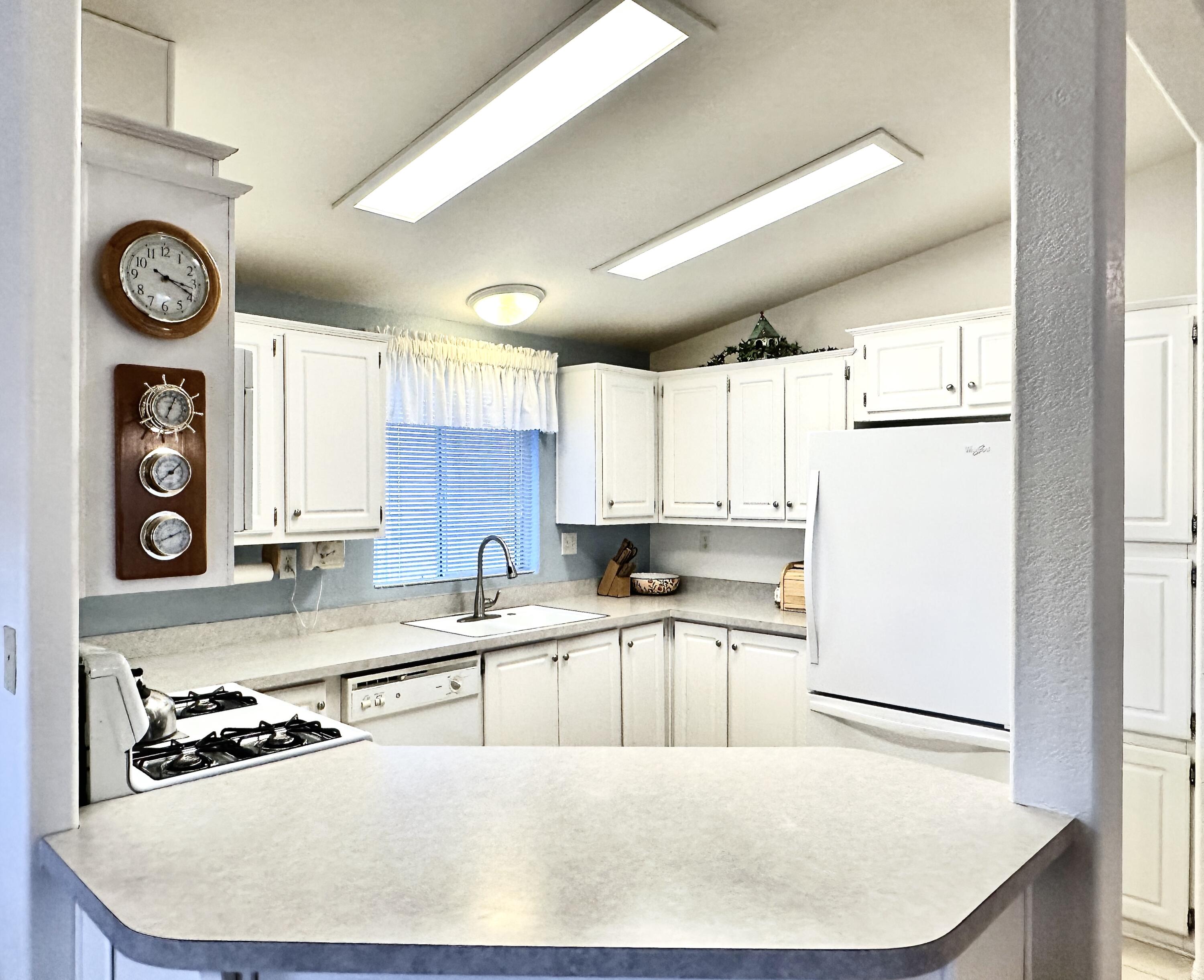 18070 Langlois Road, Unit 227 Desert Hot Springs, CA 92241 - Photo 9 of 31 IMG_5325