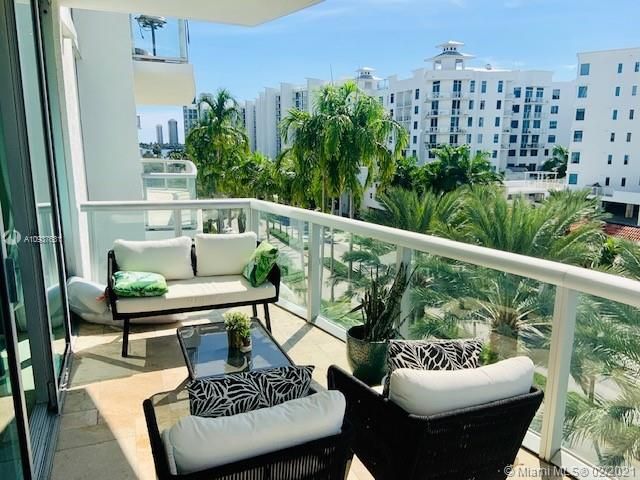 $370,000 | 3131 Northeast 188th Street, Unit 1609, Aventura, FL 33180