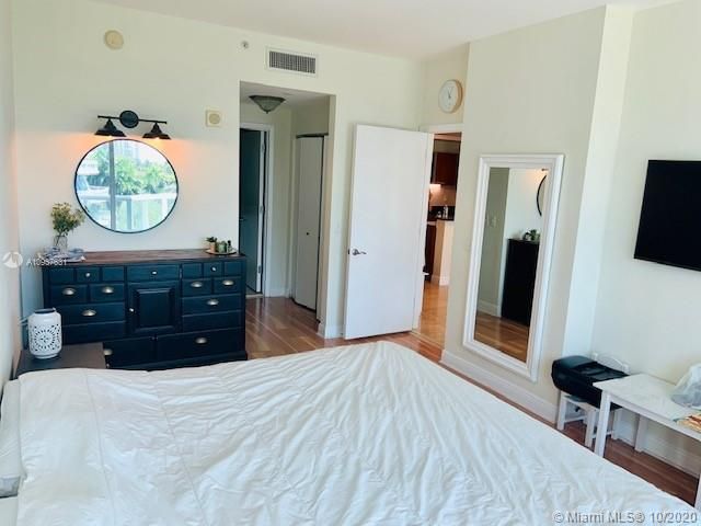 $370,000 | 3131 Northeast 188th Street, Unit 1609, Aventura, FL 33180