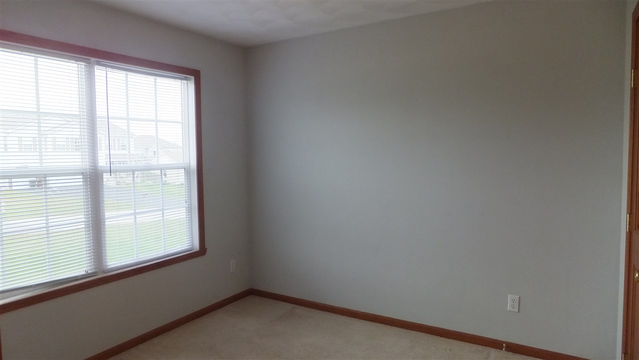 708 Merrion Road Roscoe, IL 61073 - Photo 12 of 14 Gallery Image 12