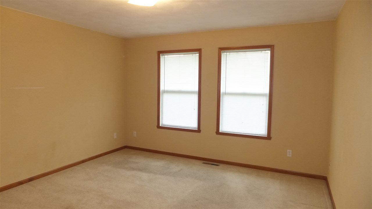 708 Merrion Road Roscoe, IL 61073 - Photo 9 of 14 Gallery Image 9