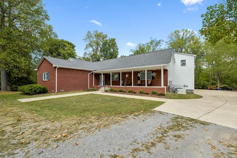 $850,000 | 1067 Sweet Oak Ridge, Hendersonville, TN 37075