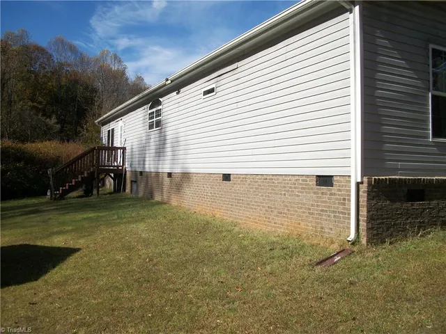 $212,000 | 403 Riverside Drive, Eden, NC 27288