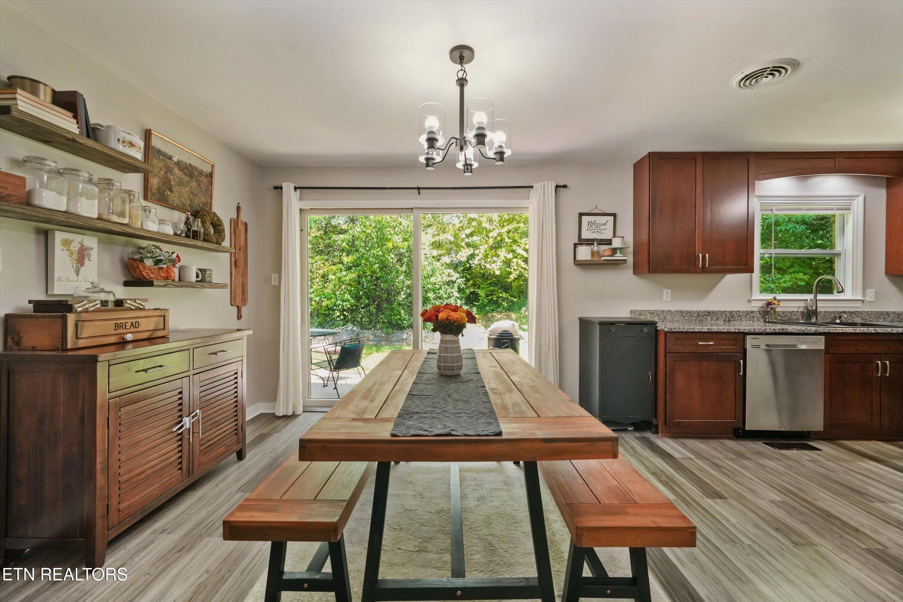 6315 Babelay Road Knoxville, TN 37924 - Photo 11 of 33 Dining Area