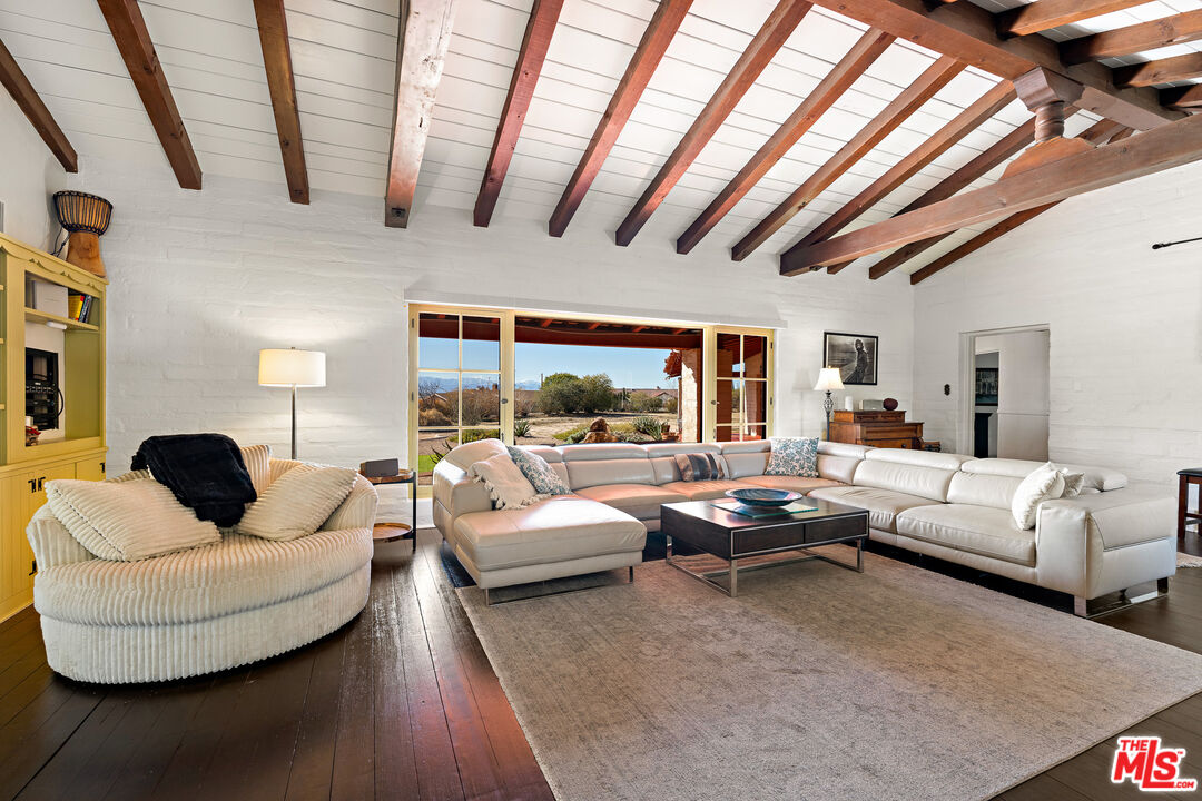 15617 Mondamon Road Apple Valley, CA 92307 - Photo 12 of 42