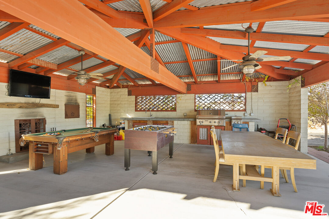 15617 Mondamon Road Apple Valley, CA 92307 - Photo 35 of 42