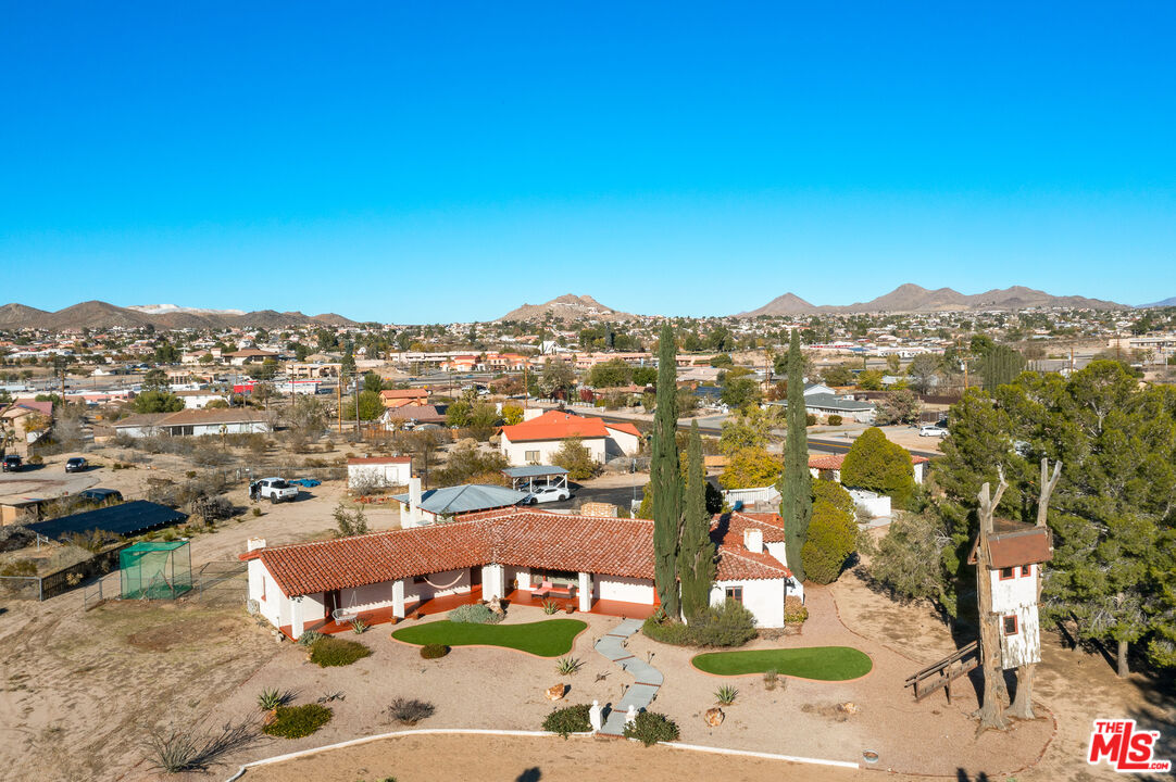 15617 Mondamon Road Apple Valley, CA 92307 - Photo 37 of 42