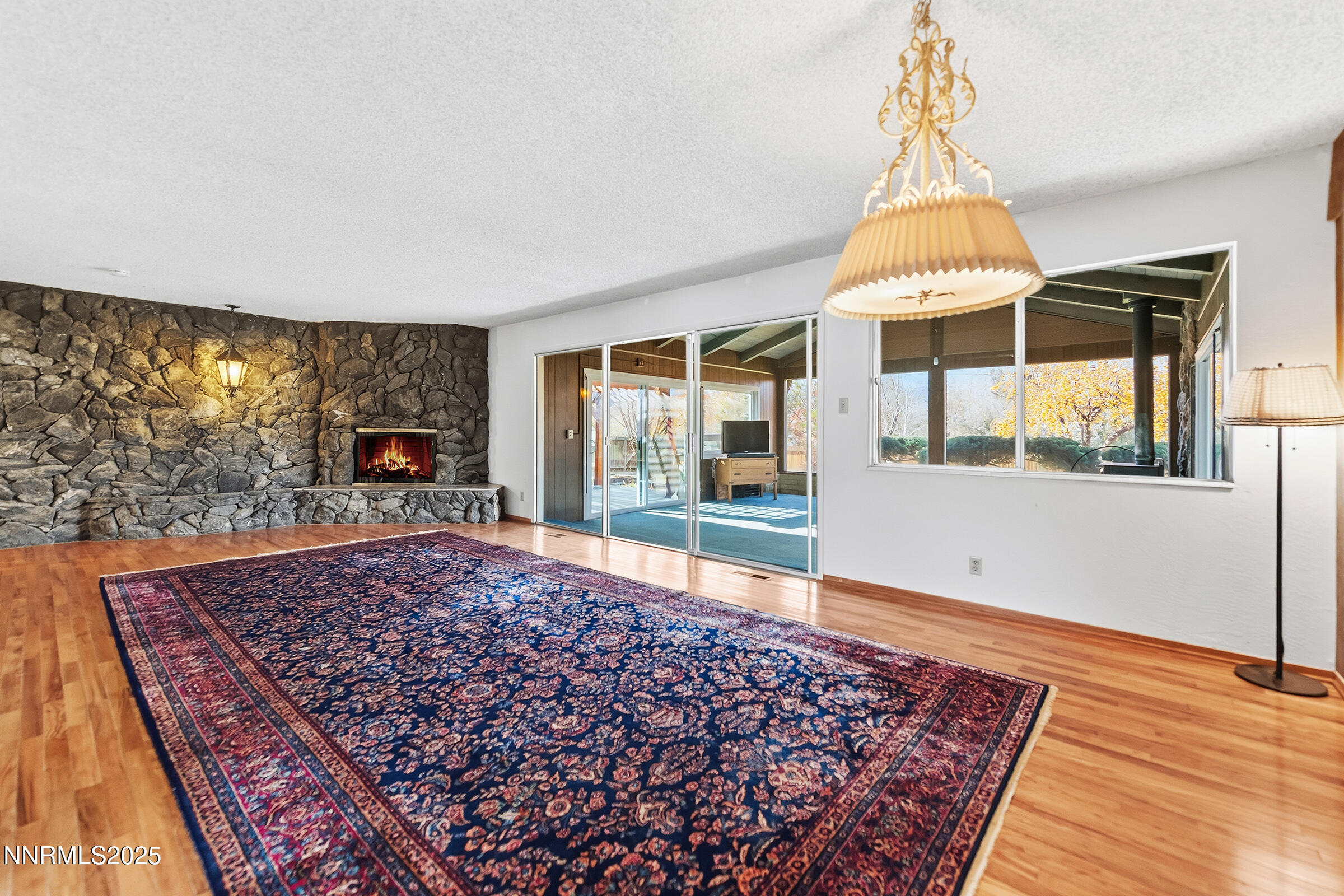 14535 Seminole Trail Reno, NV 89521 - Photo 6 of 25 a very nice looking room with a large window