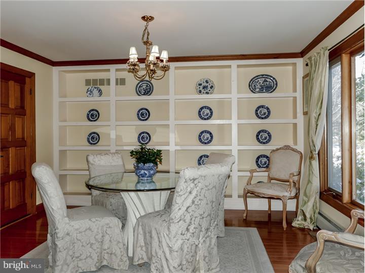 5835 Upper Mountain Road New Hope, PA 18938 - Photo 2 of 25 Dining Room