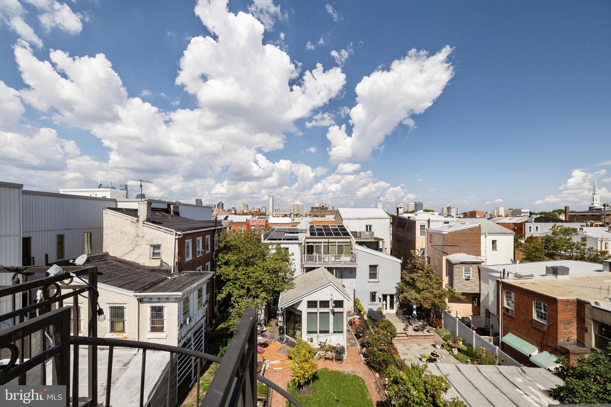 623 Manton Street Philadelphia, PA 19147 - Photo 22 of 26 a view of a city with lot of buildings