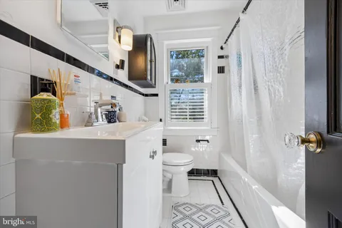 $599,000 | 536 Country Club Lane, Havertown, PA 19083