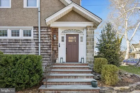 $599,000 | 536 Country Club Lane, Havertown, PA 19083