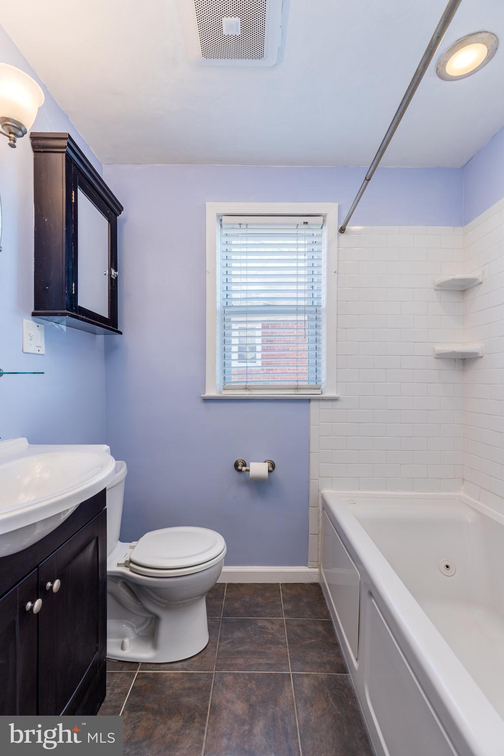 7446 Edsworth Road Baltimore, MD 21222 - Photo 19 of 41
