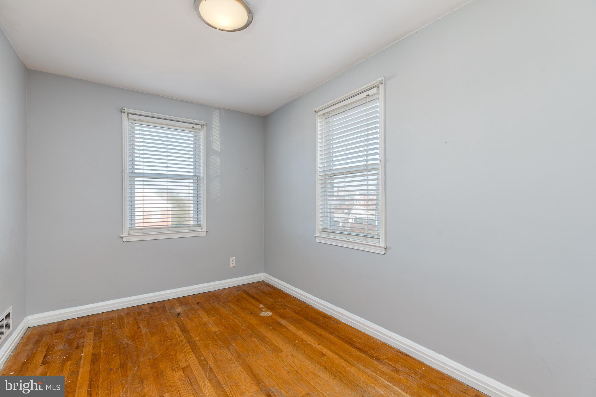 7446 Edsworth Road Baltimore, MD 21222 - Photo 22 of 41