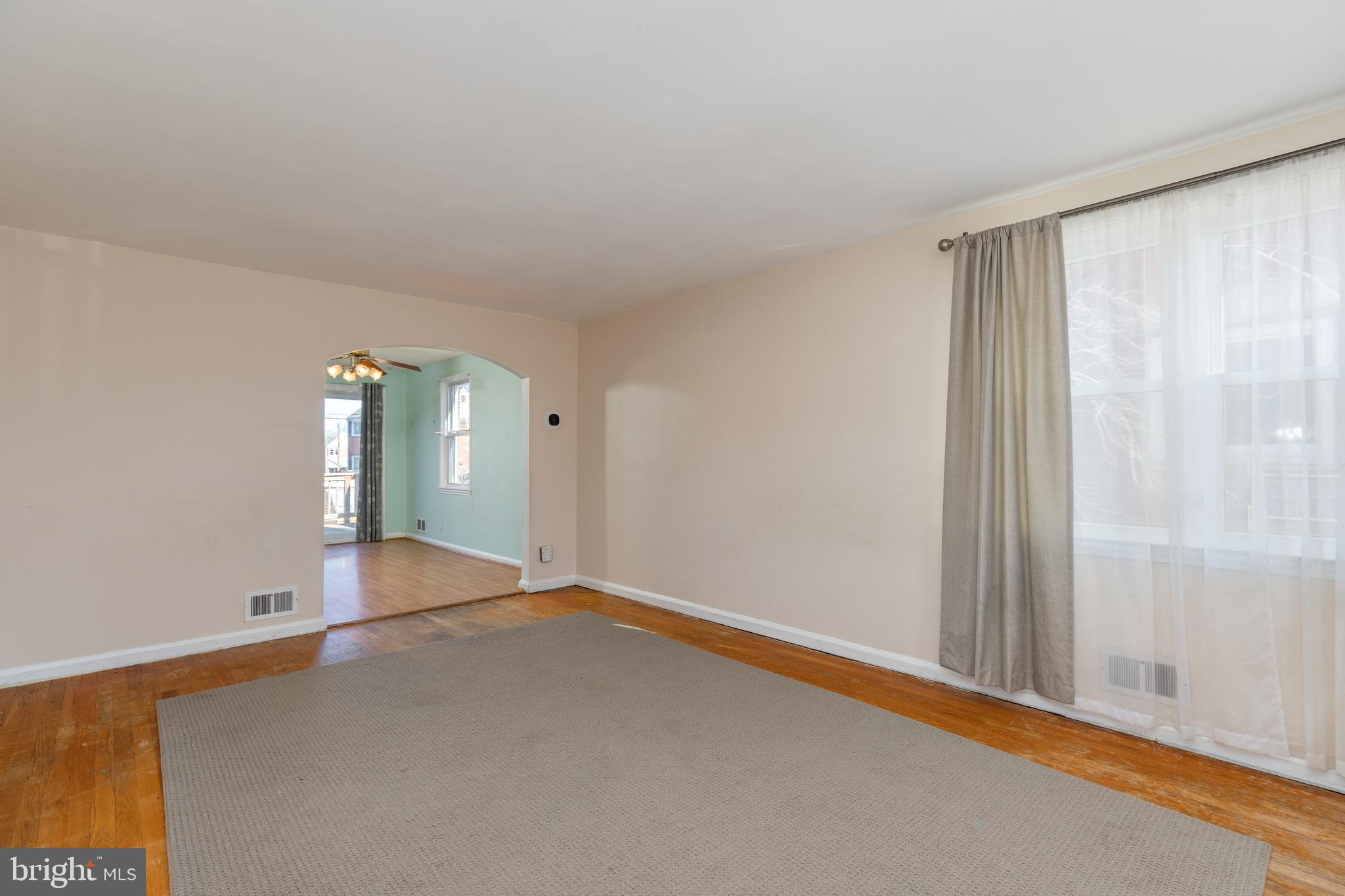 7446 Edsworth Road Baltimore, MD 21222 - Photo 6 of 41