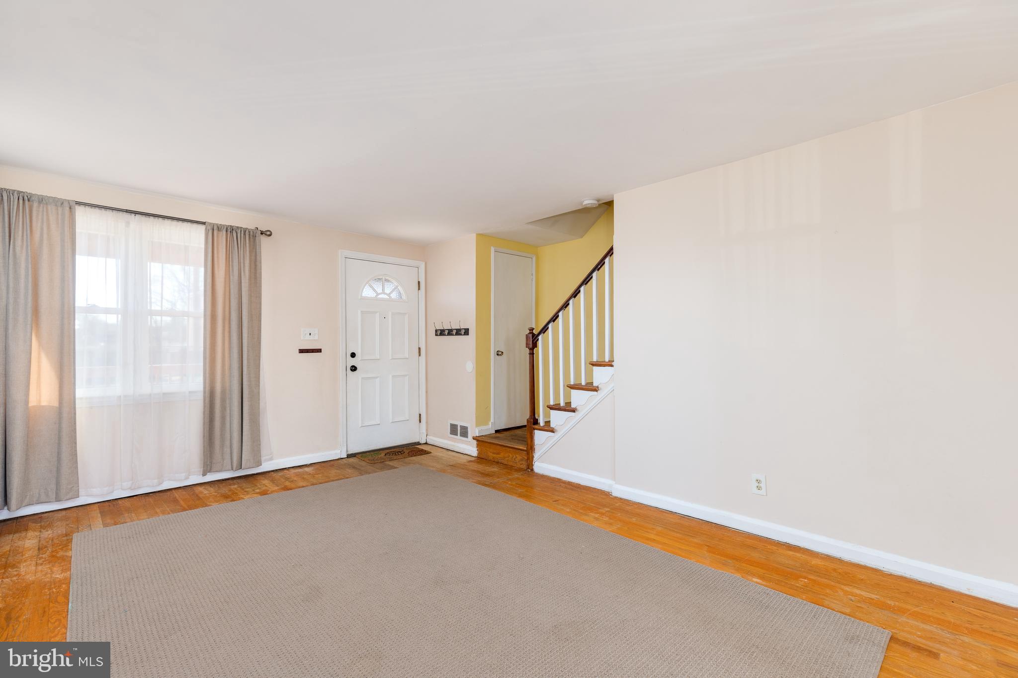 7446 Edsworth Road Baltimore, MD 21222 - Photo 8 of 41