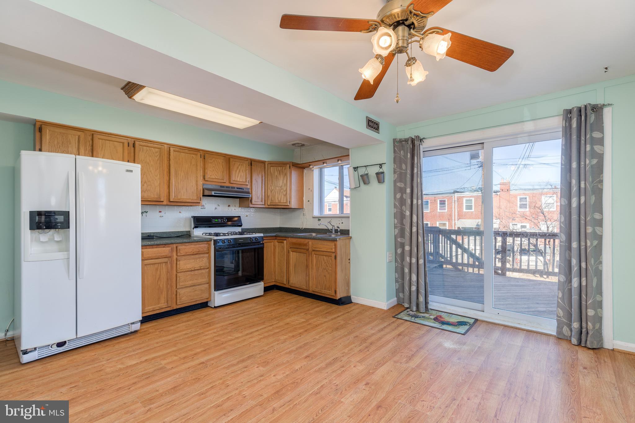 7446 Edsworth Road Baltimore, MD 21222 - Photo 9 of 41