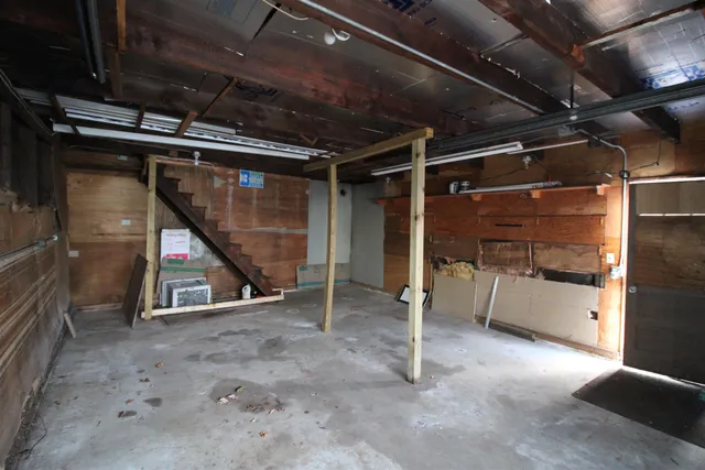 $200 | 11-13 Green Street, Somersworth, NH 03878