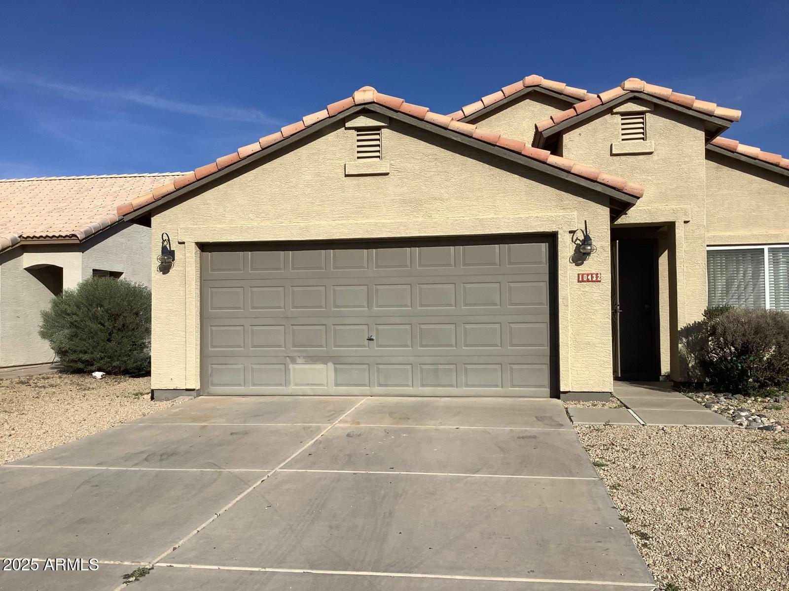 10432 West Granada Road Avondale, AZ 85392 - Photo 2 of 18 Frontview