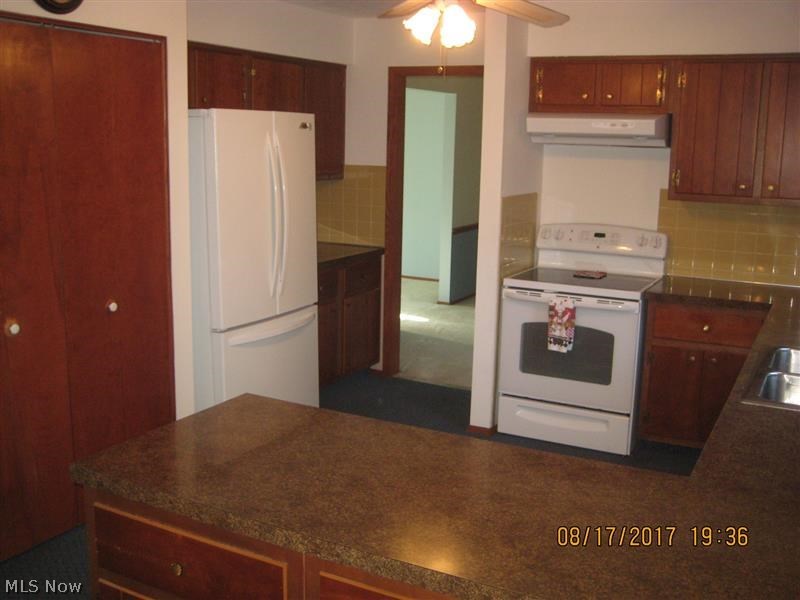 304 Silver Ridge Drive Akron, OH 44321 - Photo 12 of 29 Gallery Image 12