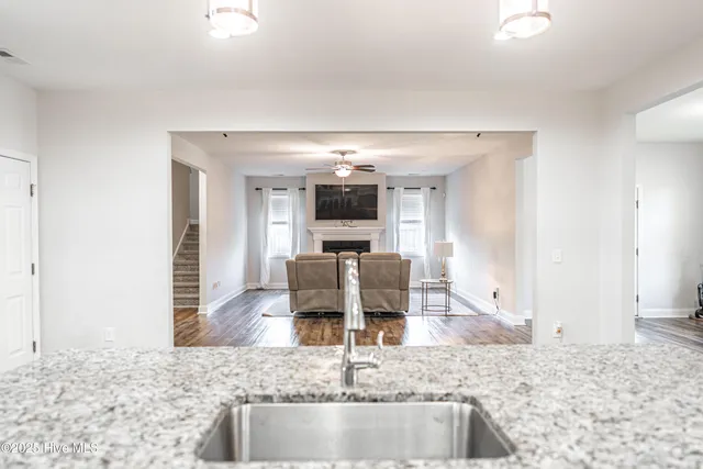 $2,700 | 101 Bluegrass Court, Aberdeen, NC 28315