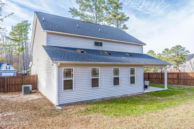 $2,700 | 101 Bluegrass Court, Aberdeen, NC 28315