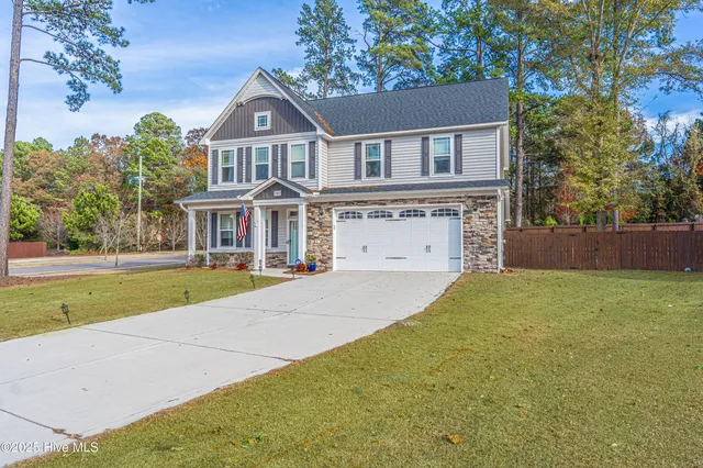 $2,700 | 101 Bluegrass Court, Aberdeen, NC 28315