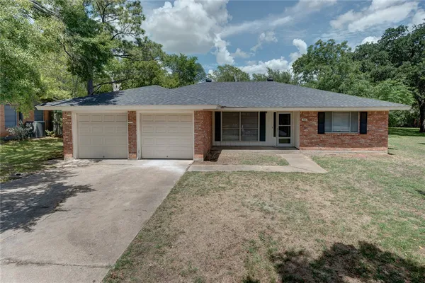 $575,000 | 703 Lee Avenue, College Station, TX 77840
