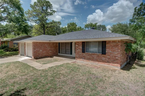 $575,000 | 703 Lee Avenue, College Station, TX 77840
