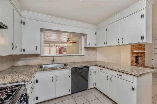 $575,000 | 703 Lee Avenue, College Station, TX 77840