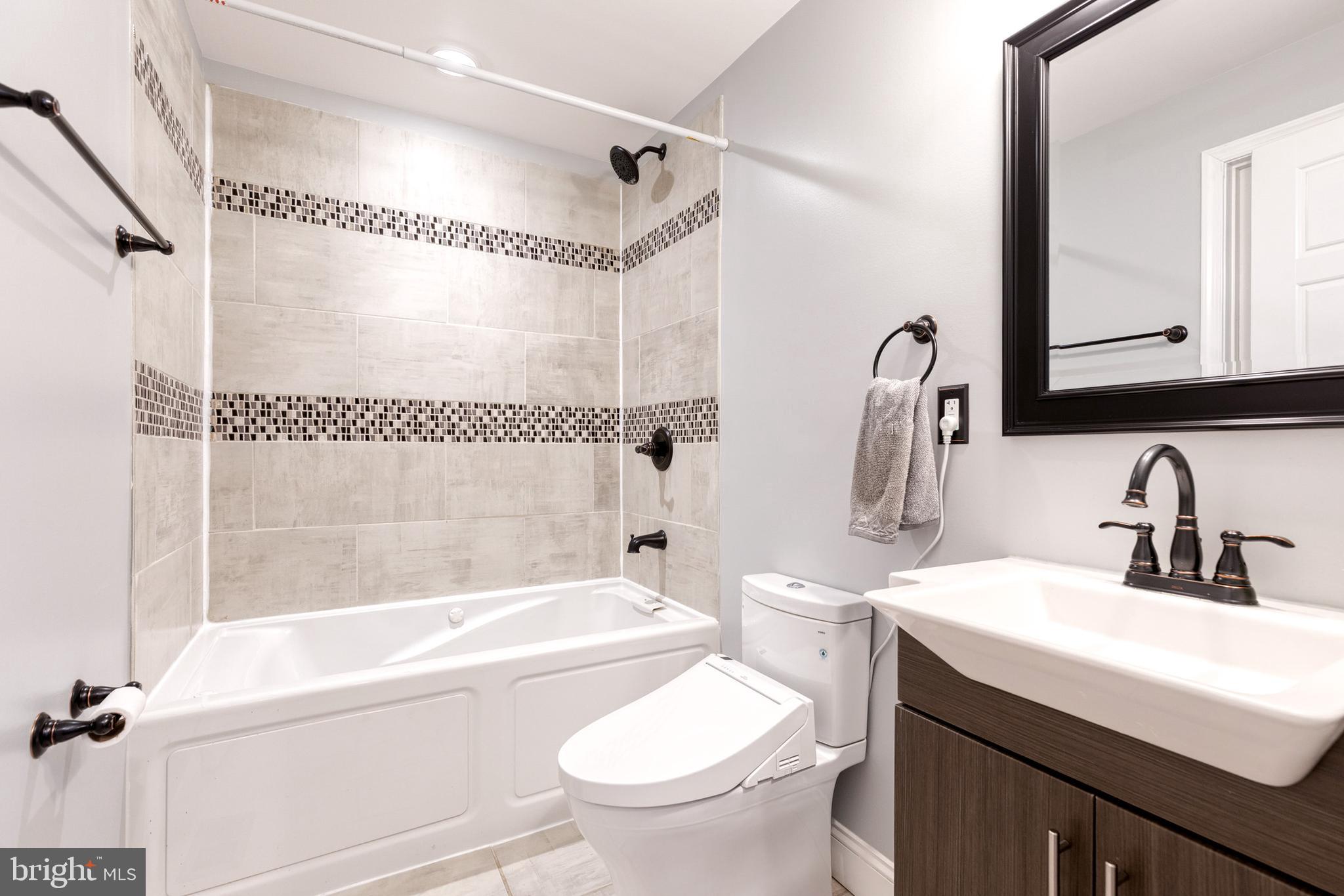 4011 Evans Chapel Road Baltimore, MD 21211 - Photo 17 of 25