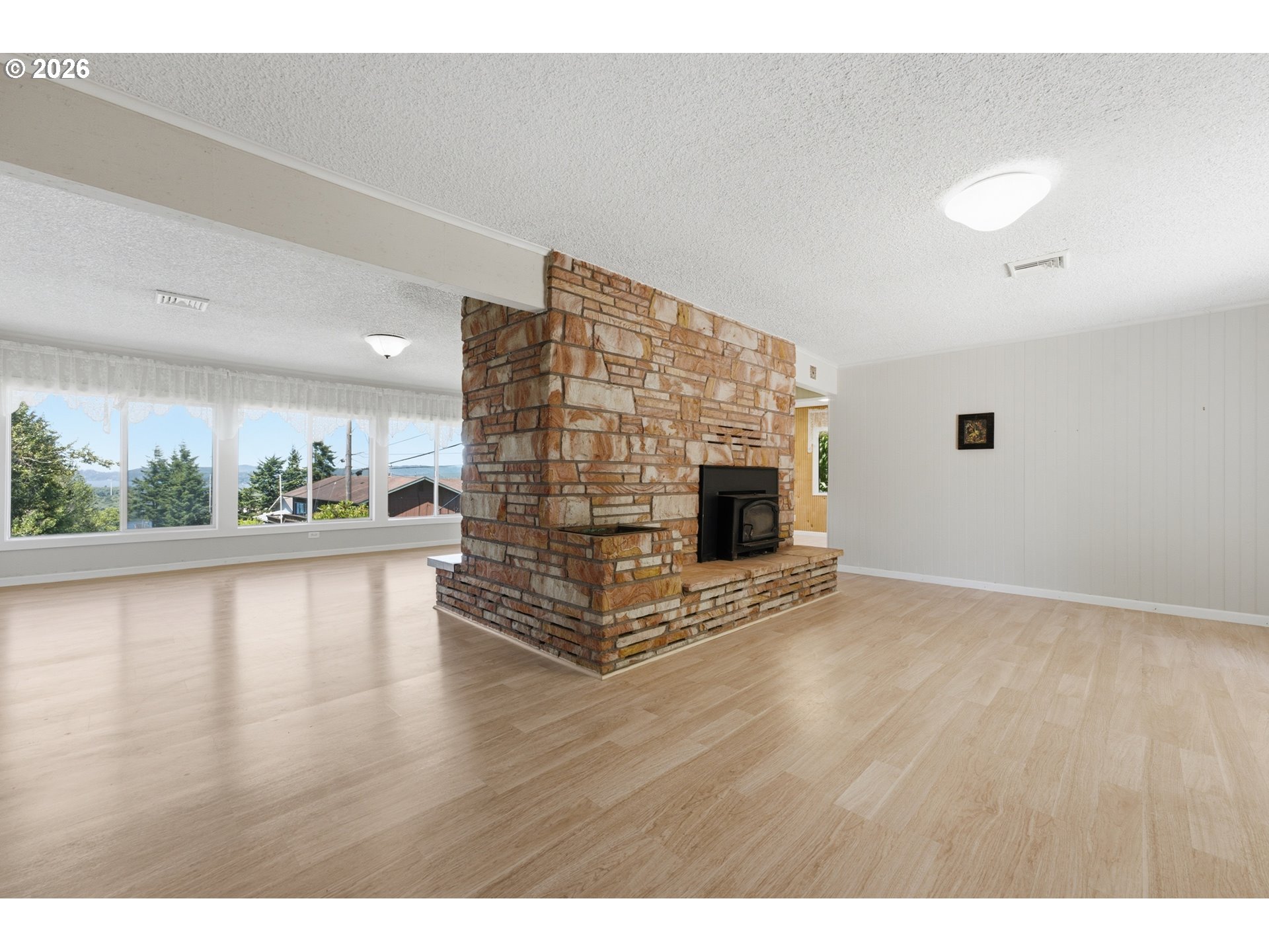63654 Ahill Road Coos Bay, OR 97420 - Photo 8 of 48