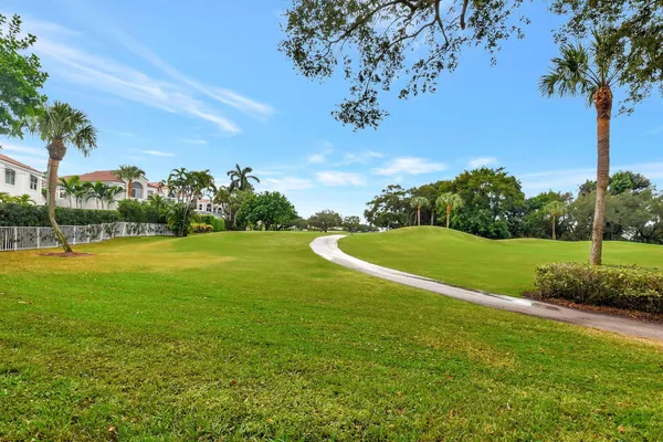 $2,675 | 17396 Boca Club Boulevard, Unit 104, Boca Raton, FL 33487
