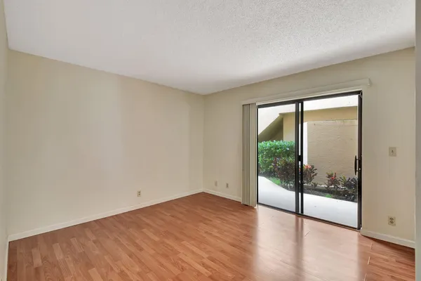 $2,675 | 17396 Boca Club Boulevard, Unit 104, Boca Raton, FL 33487