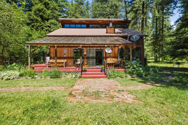 $715,000 | 1480 Old Avon Road, Deary, ID 83823