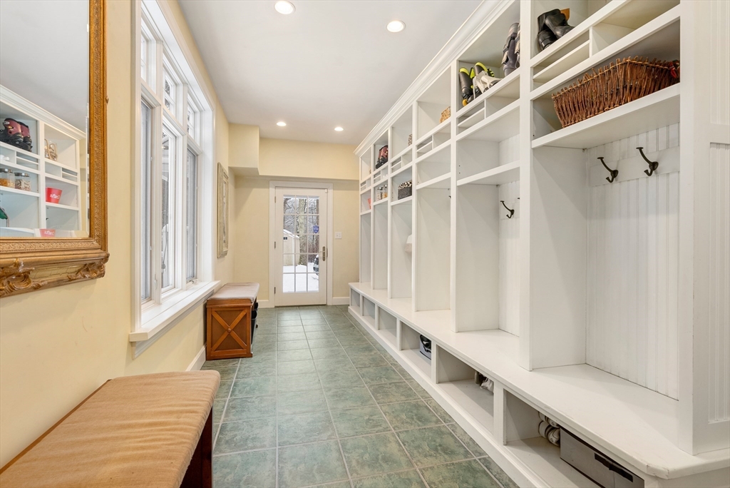 84 Phillips Road Sudbury, MA 01776 - Photo 13 of 34