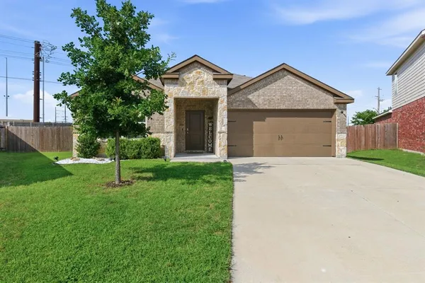 $339,900 | 100 Samuel Street, Denton, TX 76207