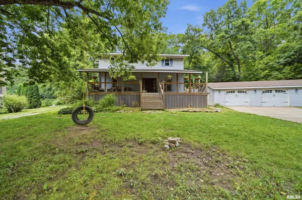$389,900 | 842 Thenius Road, Sparland, IL 61565