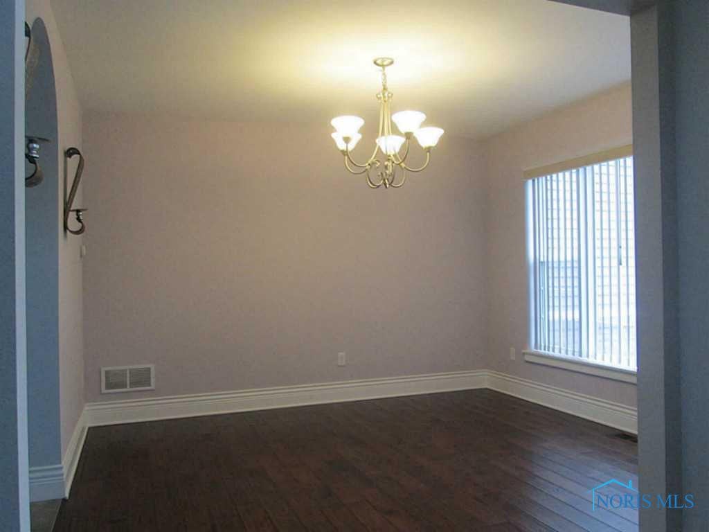 7828 North Woodbridge Road Monclova, OH 43542 - Photo 4 of 18 Gallery Image 4