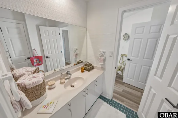 $1,150,000 | 39167 North Albacore Lane, Avon, NC 27915