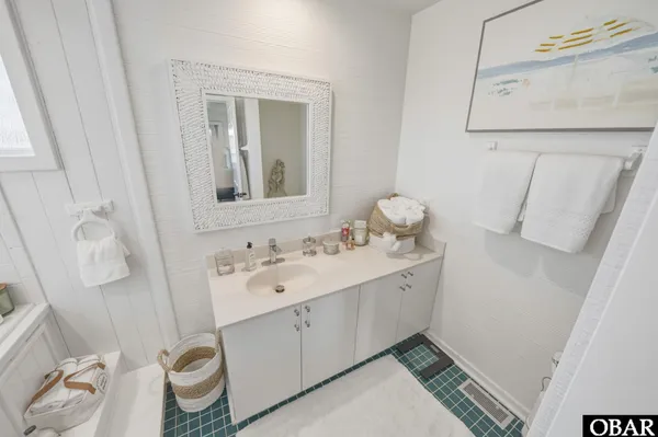 $1,150,000 | 39167 North Albacore Lane, Avon, NC 27915