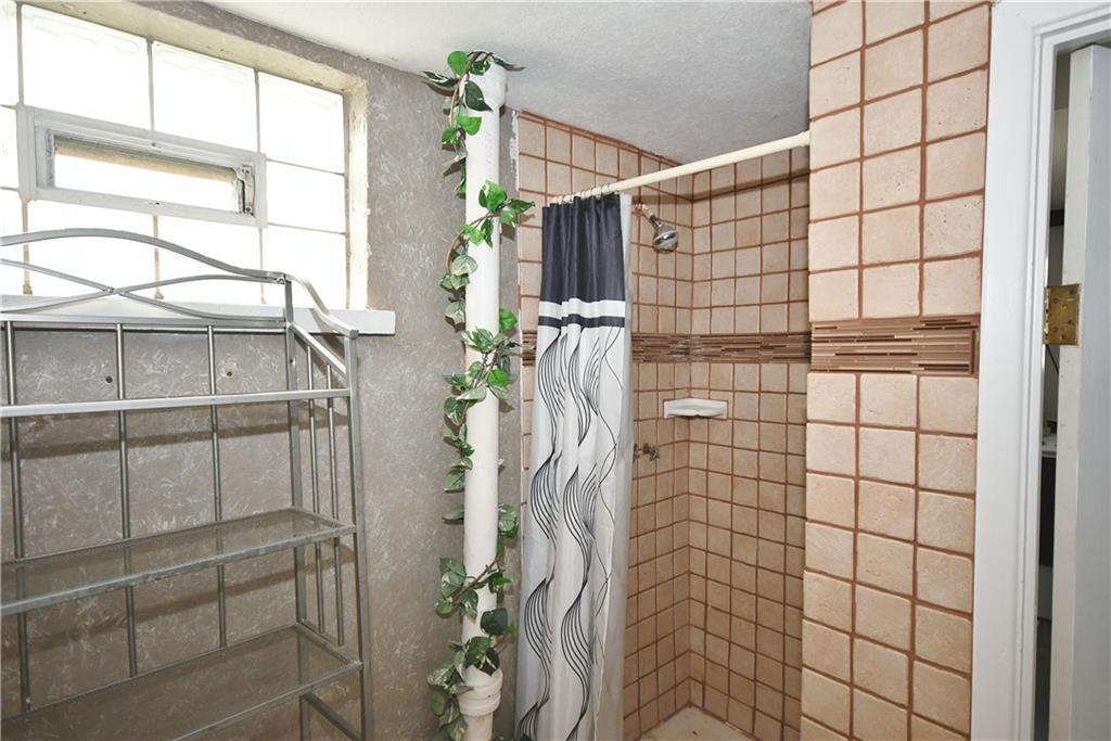 1760 Butler Logan Road Tarentum, PA 15084 - Photo 20 of 24 Gallery Image 20