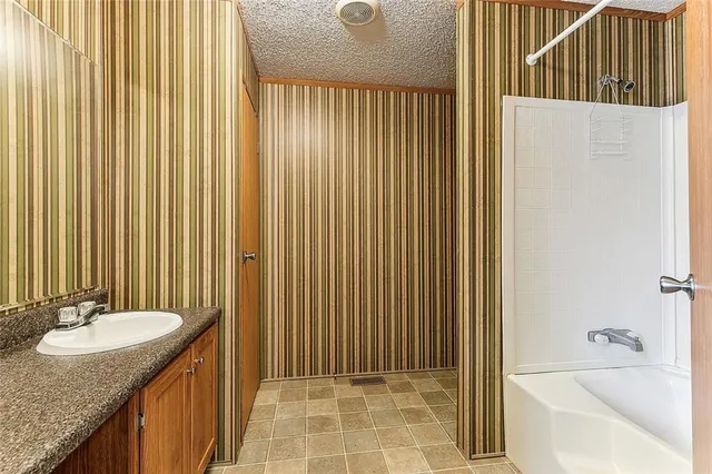 $2,000 | 10856 Hwy 23 Highway, Belle Chasse, LA 70037