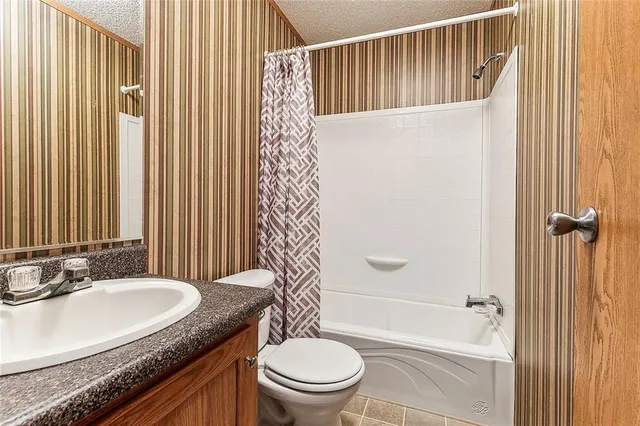 $2,000 | 10856 Hwy 23 Highway, Belle Chasse, LA 70037