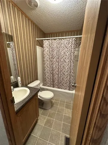 $2,000 | 10856 Hwy 23 Highway, Belle Chasse, LA 70037