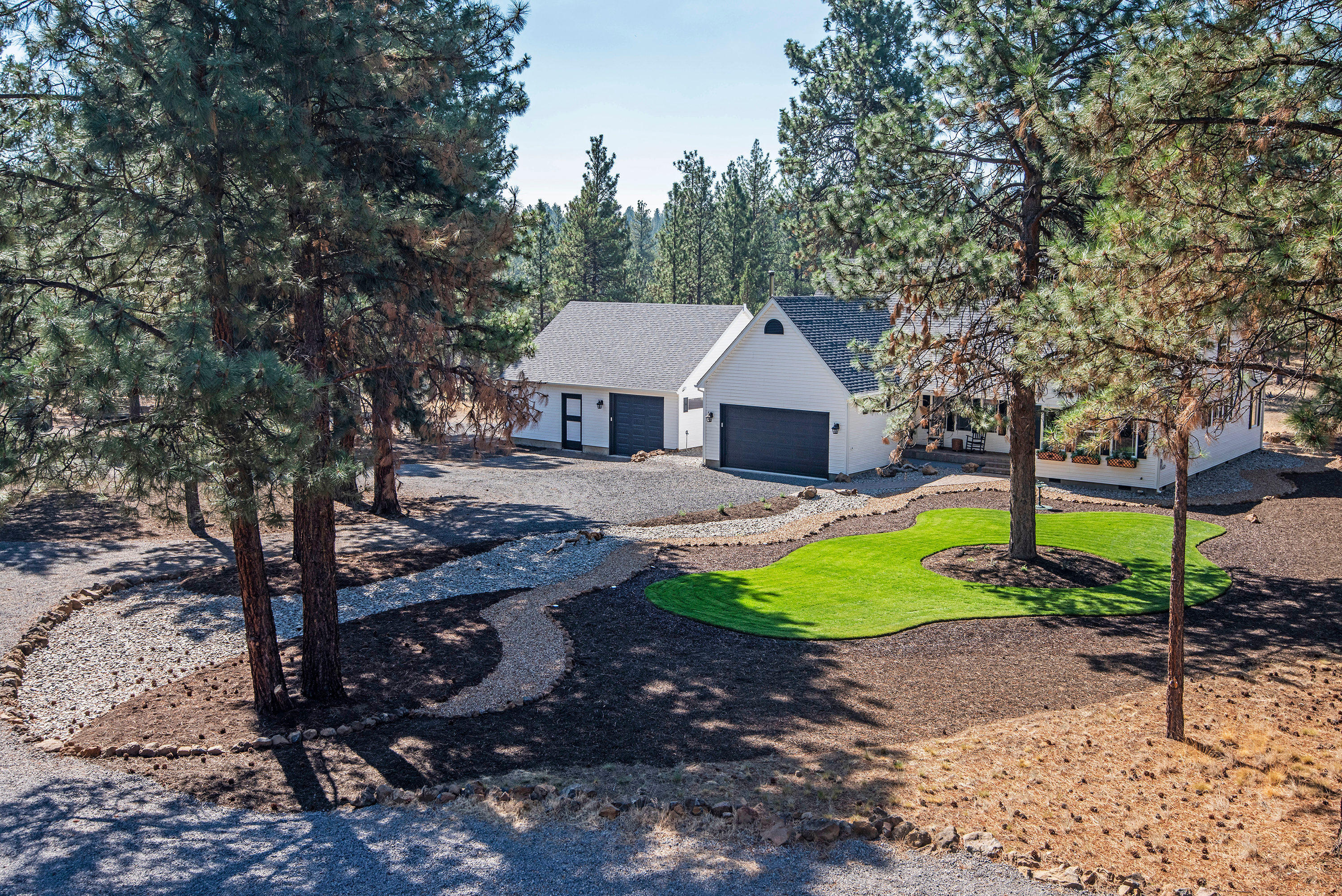 17090 Wilt Road Sisters, OR 97759 - Photo 1 of 41 1