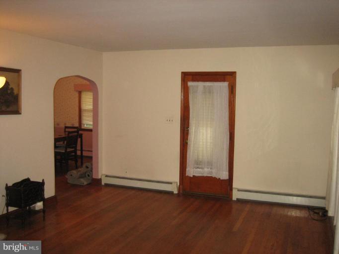2309 Deer Park Road Finksburg, MD 21048 - Photo 7 of 15 Living Room #2