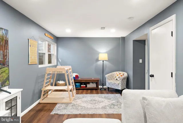 $2,800 | 7393 Colton Lane, Manassas, VA 20109